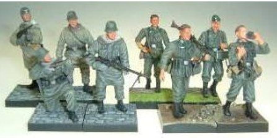 Amazon | □【童友社/DOYUSHA】(1/35) コンバットフィギュア第2弾