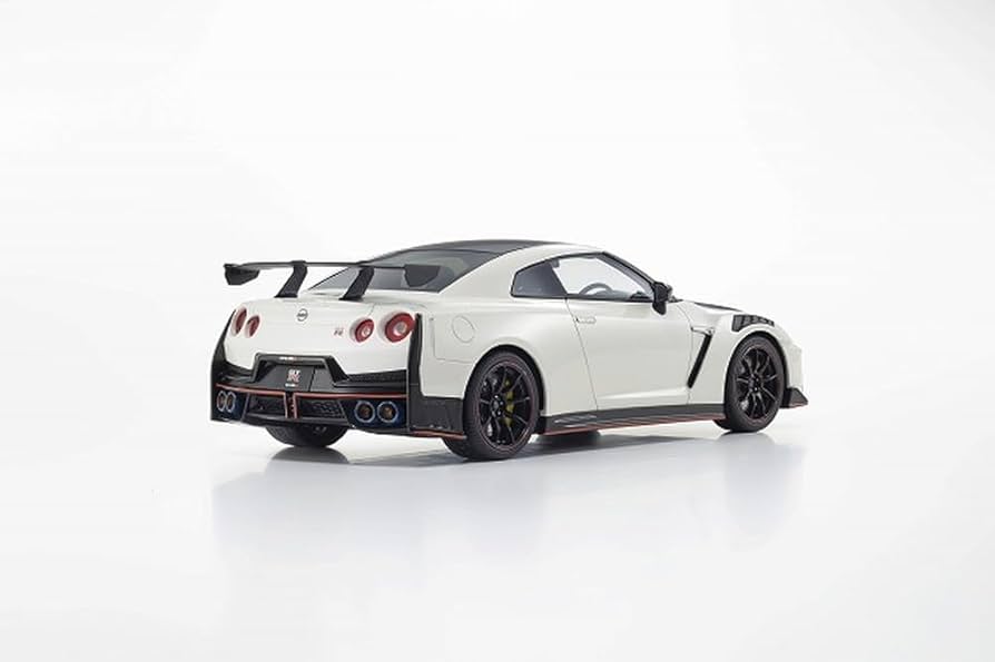 Amazon | 京商 samurai 1/18 日産 GT-R ニスモ 2024 スペシャル