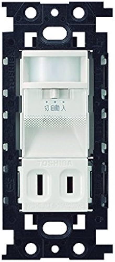 Amazon | TOSHIBA(東芝) LEDナイトライト明るさセンサー付 ニュー