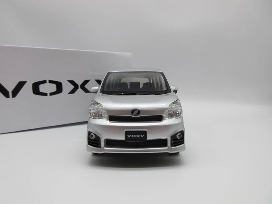 Amazon | 1/24 トヨタ ヴォクシー VOXY 70系 後期 非売品 カラー