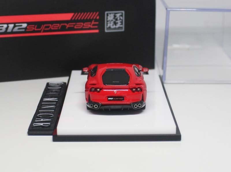 Amazon | BZ 1/64 フェラーリ Ferrari 812 Superfast Resin Model