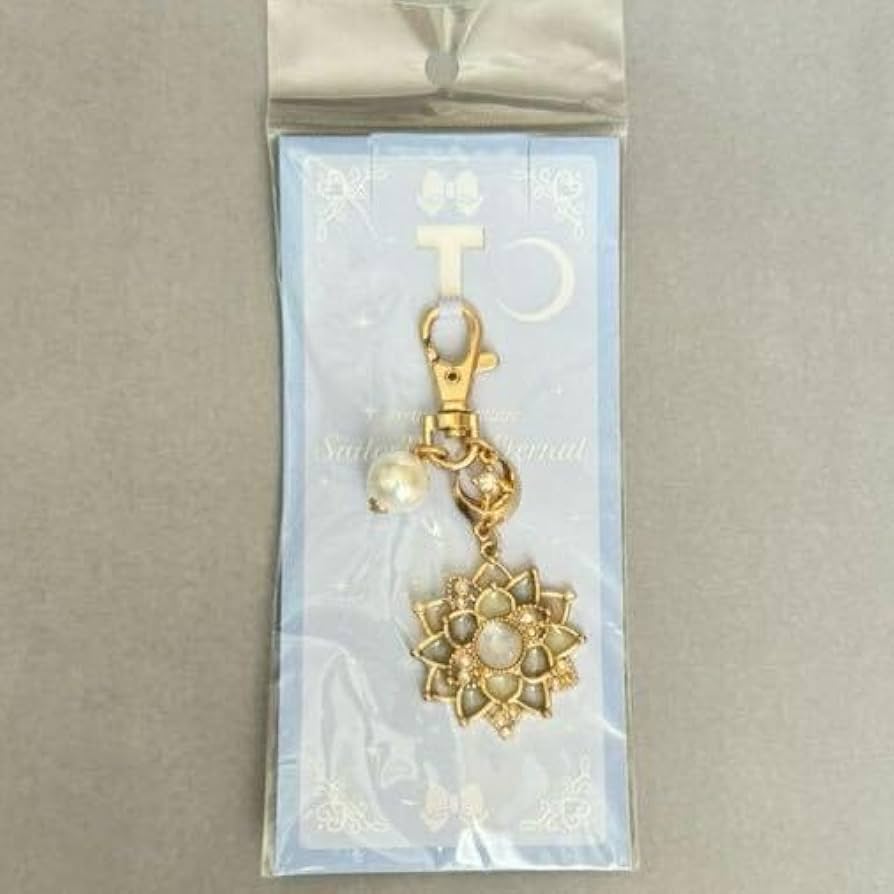 Amazon.co.jp: セーラームーン バッグチャーム ローソンコラボ 幻の銀