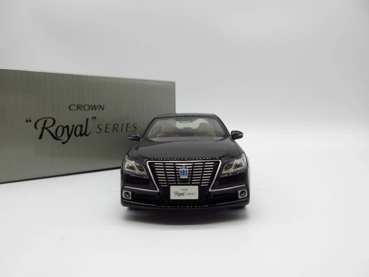 Amazon | 1/30 ミニカー クラウンロイヤル ロイヤルサルーン 210系