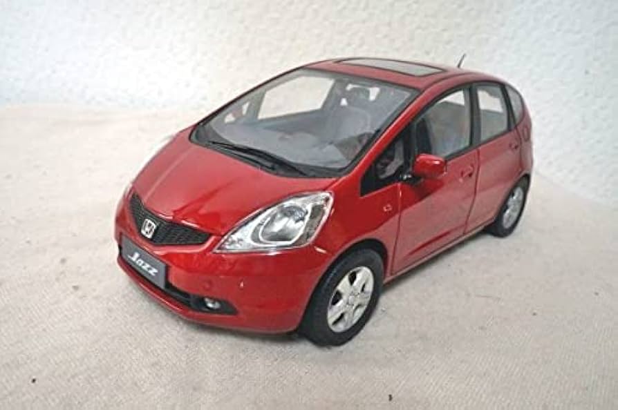 Amazon.co.jp: ホンダ フィット 1/18 ミニカー 赤 ドア開閉 : 車＆バイク