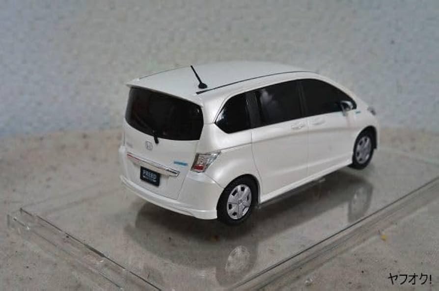 Amazon | ミニカー カラーサンプル フリード ハイブリッド 1/24
