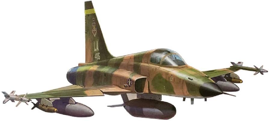 Amazon | キティホークモデル 1/32 アメリカ軍 F-5E タイガー2