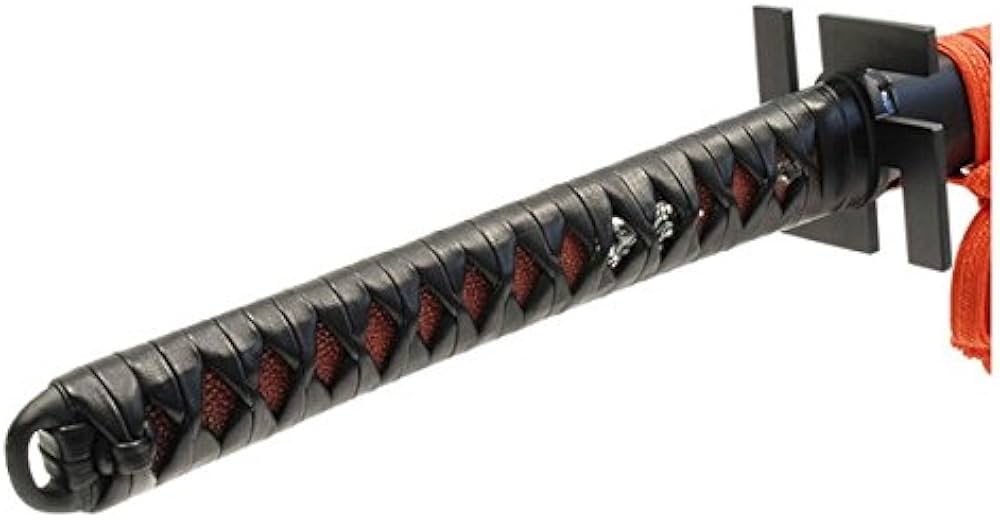 Amazon.co.jp: 模造刀剣 刀身を黒染め、鍔は卍の変わり刀（柄：本皮