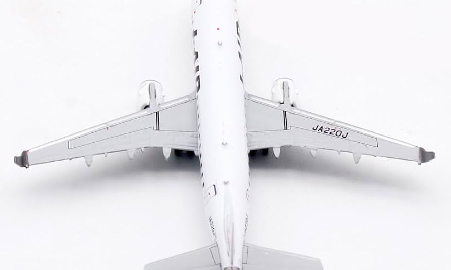 Amazon.com: ACE HOBBY JC Wings J-AIR EMBRAER E170 JA220J 1/400