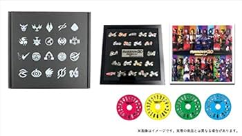 Amazon.co.jp: 平成仮面ライダー20作品記念ベスト(CD4枚組+ピンバッジ