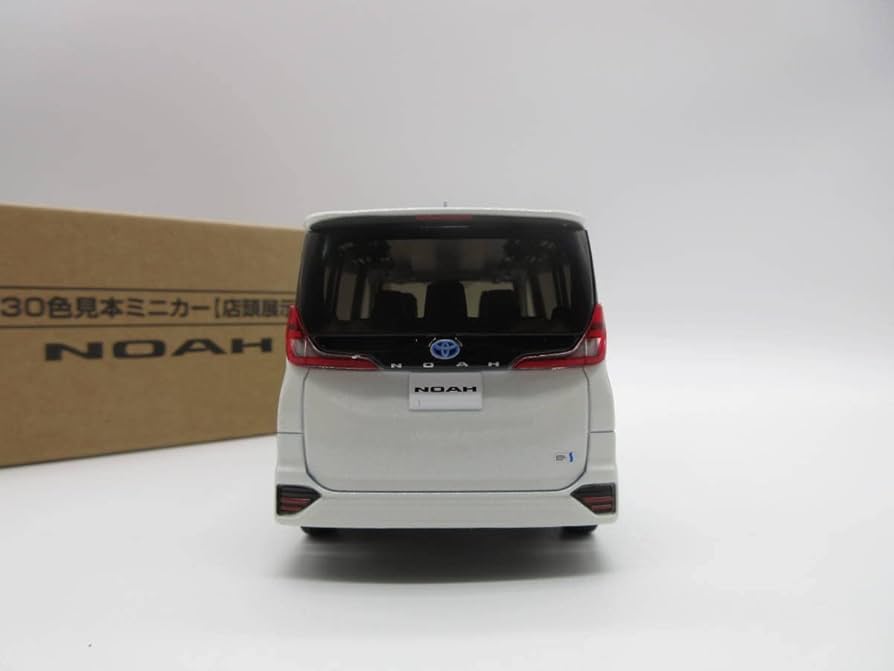 Amazon | 1/30 トヨタ 新型ノア S-Z 2022年モデル カラーサンプル