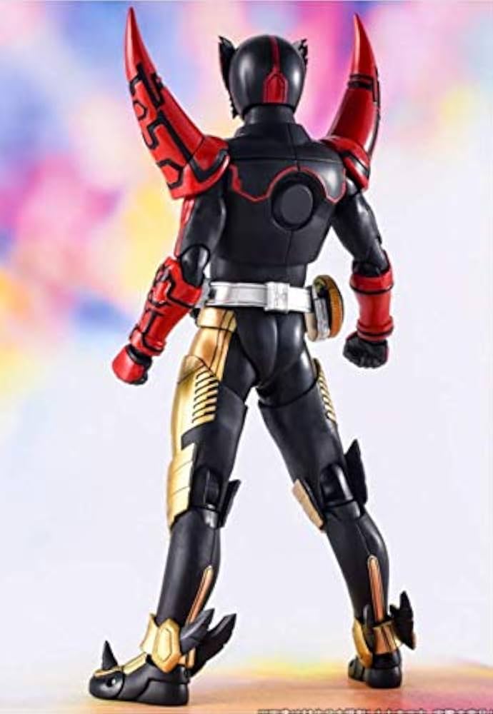 Amazon.co.jp: バンダイ(BANDAI) S.H.Figuarts 仮面ライダーオーズ