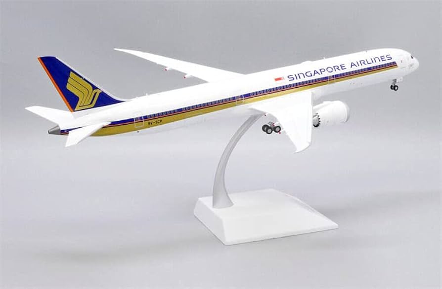 Amazon.com: JC Wings Singapore Airlines for Boeing 787-10
