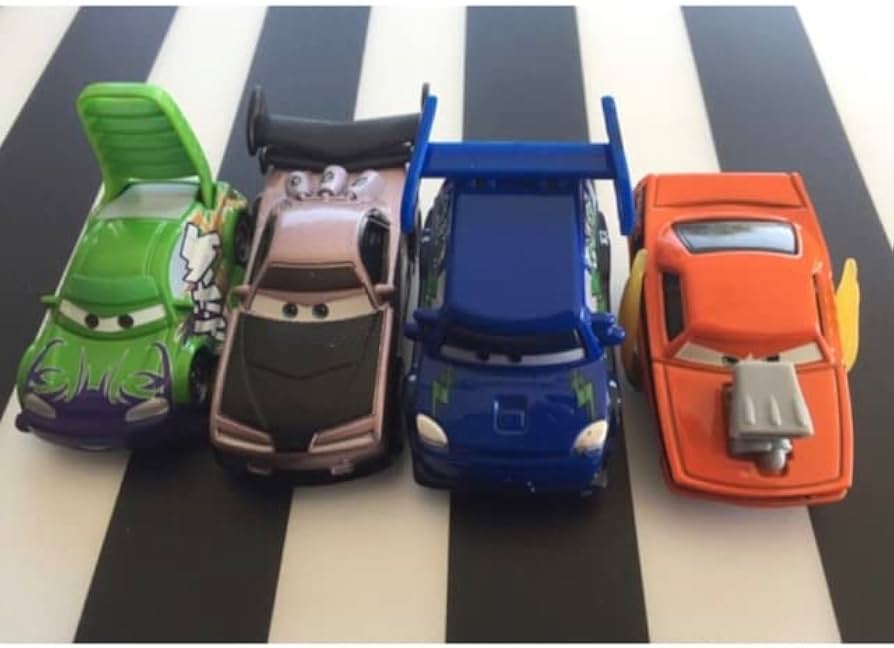 Amazon | カーズ ミニカー暴走族4台セット スノットロッド DJ ウィンゴ