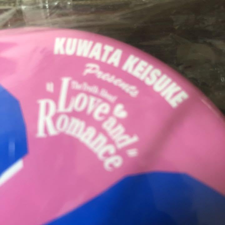 Amazon.co.jp: 桑田佳祐 Love and Romance 缶バッチ : おもちゃ