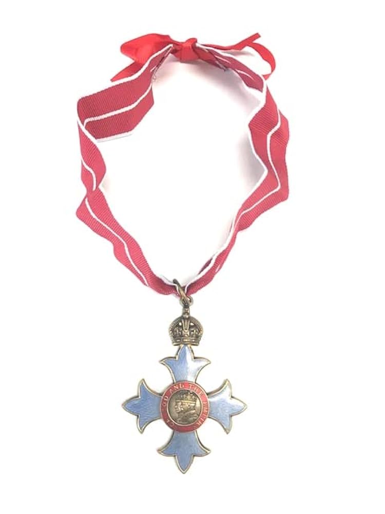 GBイギリス軍/英軍＊第8英国王室付きアイルランド騎兵帽章（実物