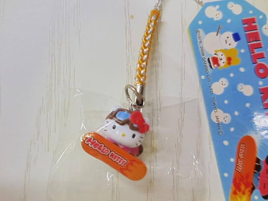 ご当地キティ白くまスノボー丸玉ねつけストラップ