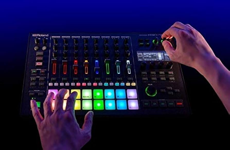 Amazon.com: Roland MC-707 Groovebox Professional Music Production