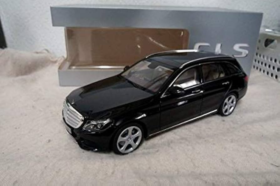 Amazon | メルセデス ベンツ Cクラス ワゴン S205 1/18 ミニカー