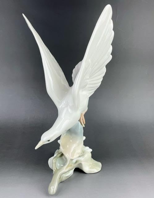 Amazon.co.jp: LLRADRO リヤドロ キジバト 鳥 鳩 ハト フィギュリン