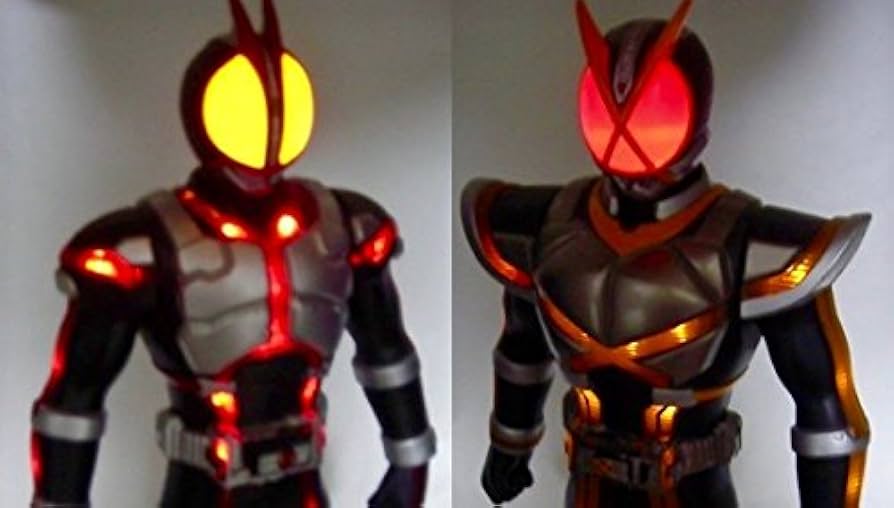 Amazon.co.jp: バンダイ 超発光 仮面ライダーファイズ／カイザ 2種