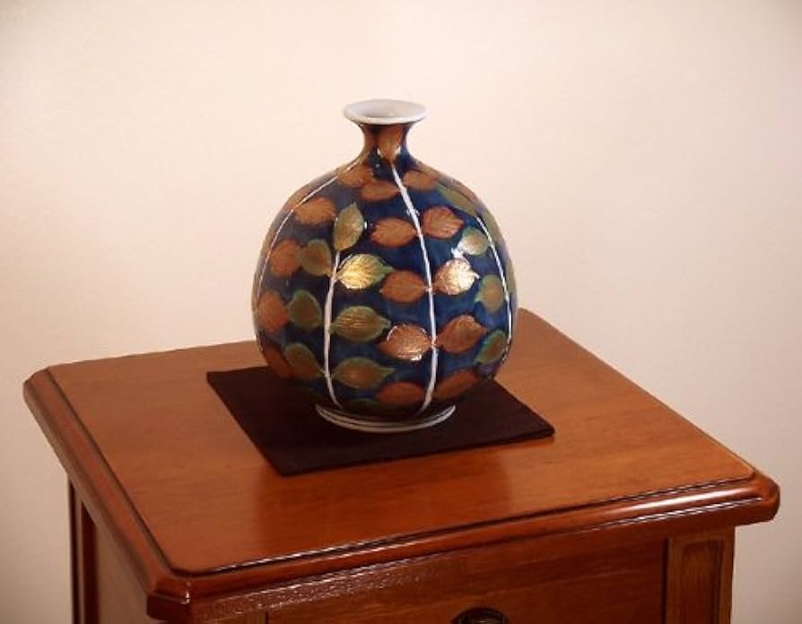 Amazon.co.jp: 有田焼・伊万里焼の高級陶器花瓶・飾り壺｜贈答品