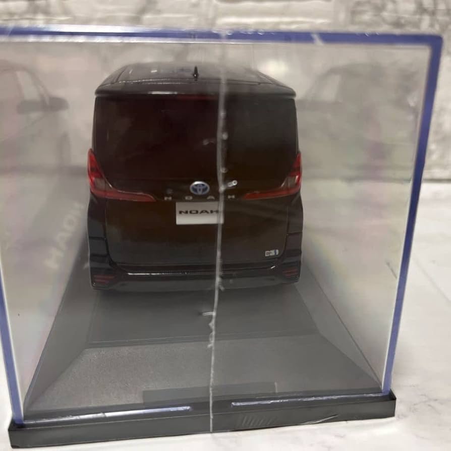 Amazon | 1/30 トヨタ 新型 90 ノア NOAH カラーサンプル ミニカー