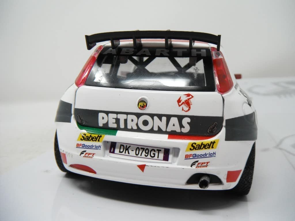 Amazon | □ Motorama『1/24 GRANDE PUNTO ABARTH S2000 グランデ
