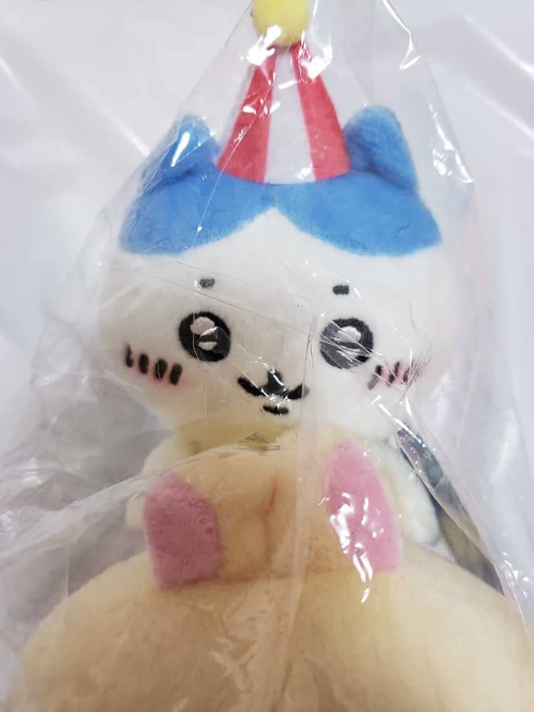 Amazon.co.jp: ちいかわらんど ぴーぽぽぬいぐるみ ハチワレ : おもちゃ