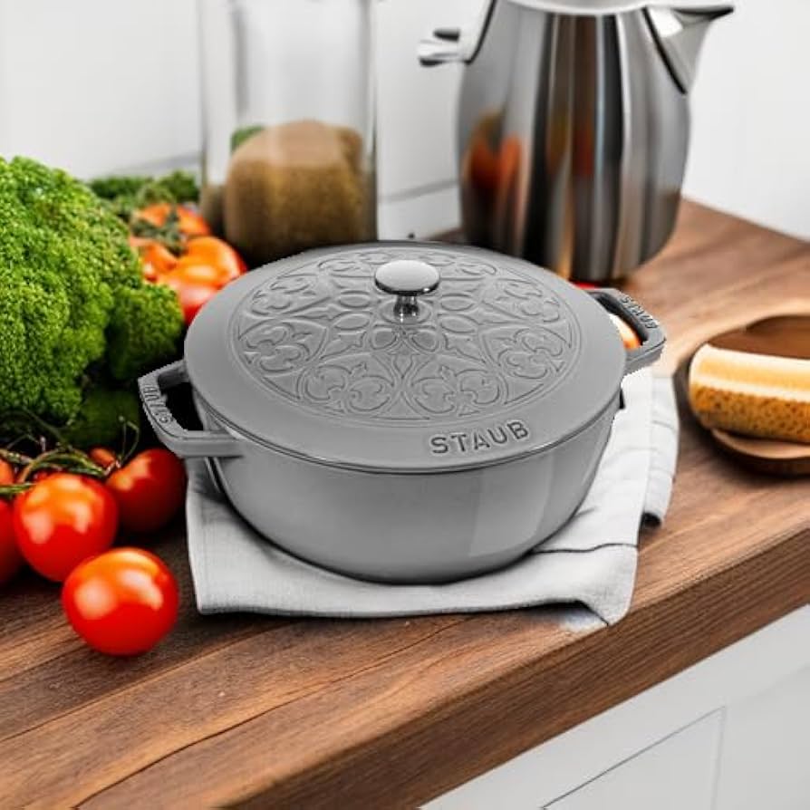 Amazon.com: Staub Cast Iron 3.75-qt Essential French Oven with