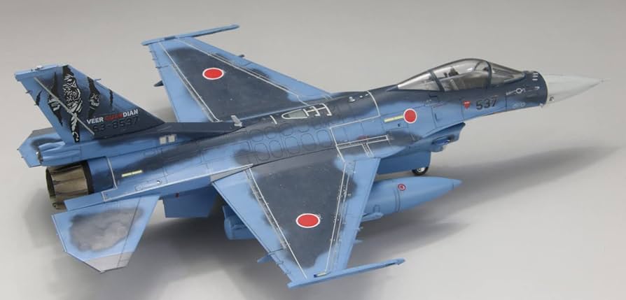 Amazon | ファインモールド 1/72 航空自衛隊 F-2A 戦闘機 ヴィーア