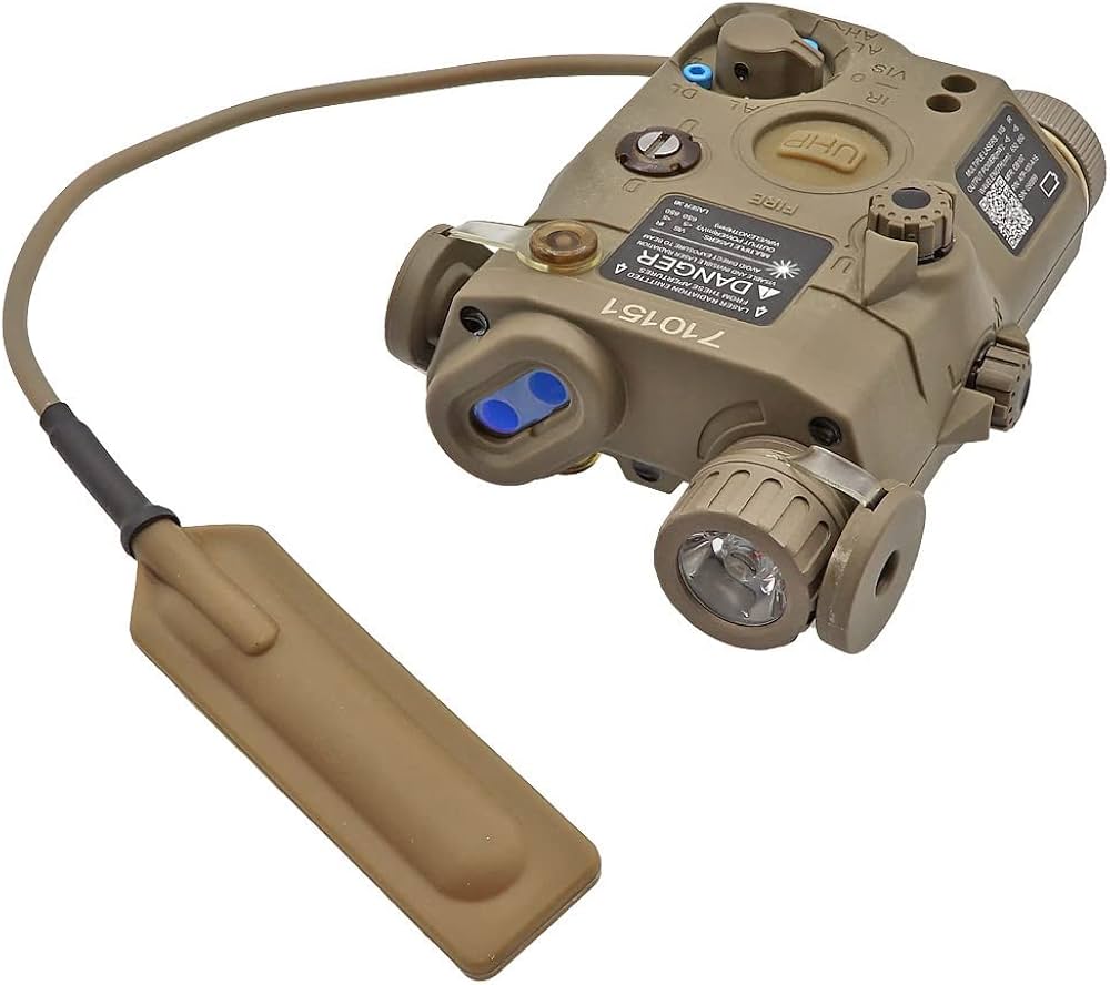 Amazon.co.jp: 良品武品 SOMOGEAR製 AN/PEQ-15 LA5C (UHP) ATPIAL