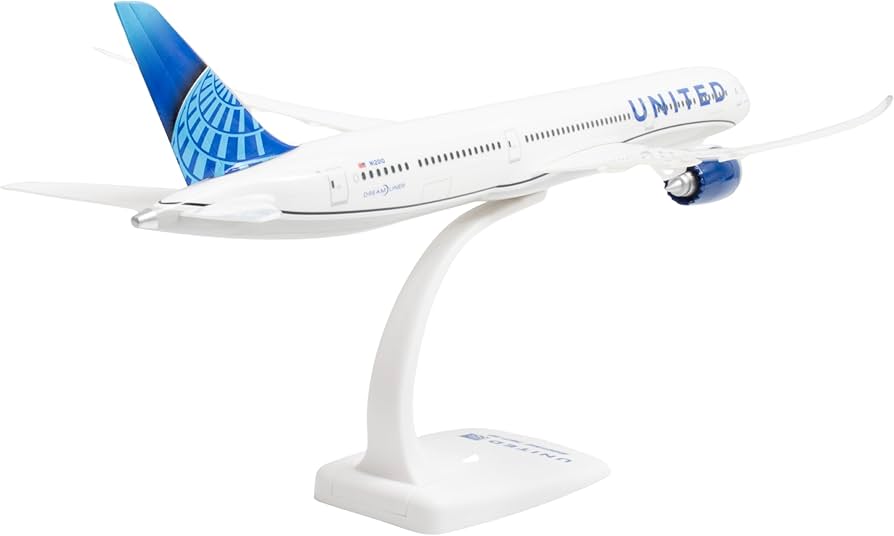 Amazon.com: Sky Marks Flight United 787-10 1/200 Airplane Model