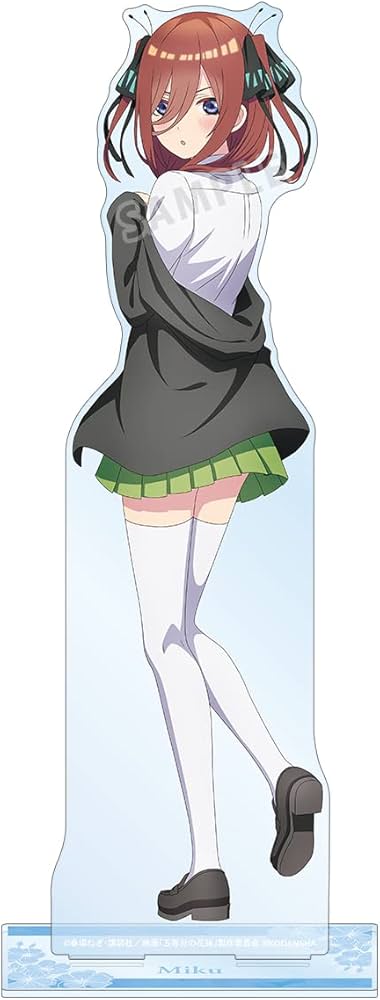 Amazon.co.jp: 映画『五等分の花嫁』 描き下ろしイラスト 中野三玖