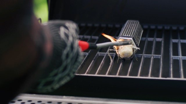 Amazon.com : Kingsford 8 Inch Wood Pellet Smoker Tube Hexagon with