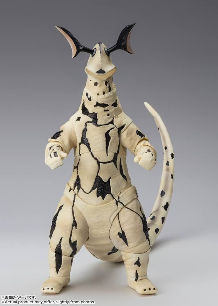 Amazon.co.jp: TAMASHII NATIONS S.H.フィギュアーツ ウルトラマン