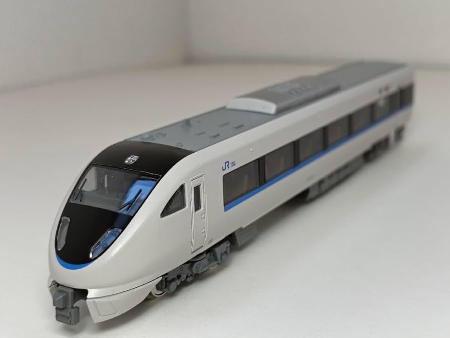 Amazon | KATO クロ683-6 列車無線アンテナ付き 10-1959 683系