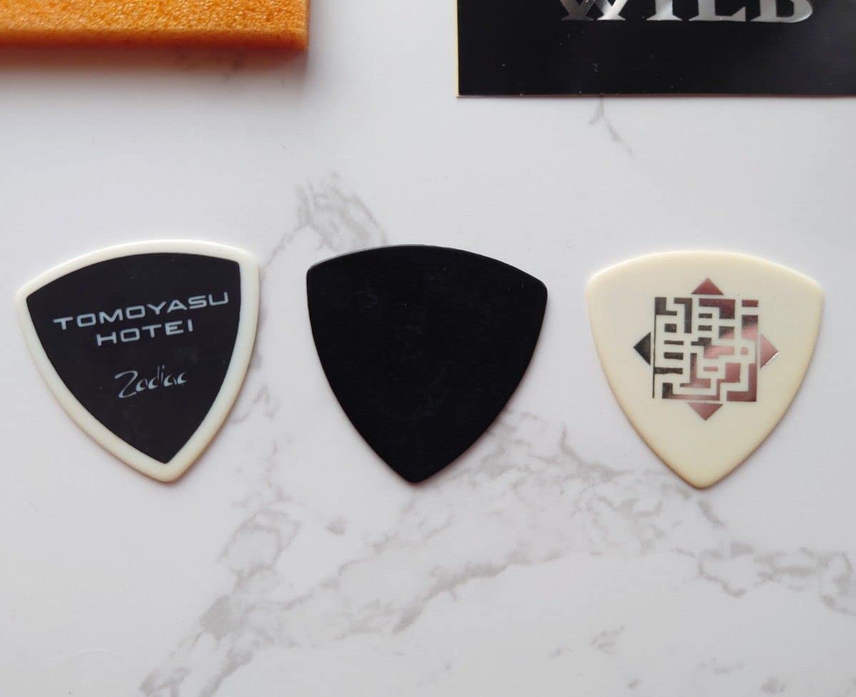 Amazon.co.jp: 布袋寅泰 GUITARHYTHM WILDツアー ギターピックセット