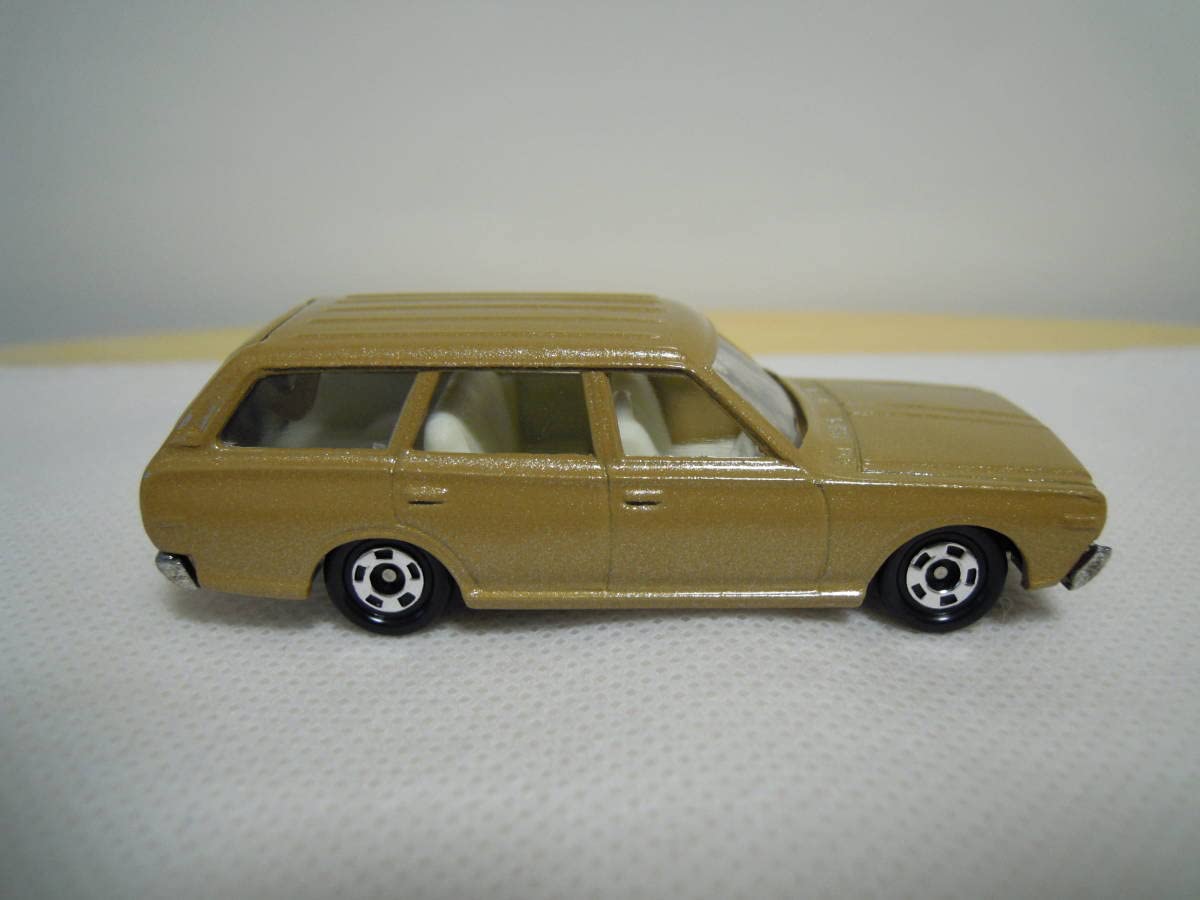Amazon.co.jp: 特注 トミカ セドリック ワゴン ノスタルジック