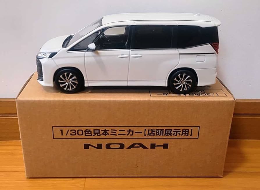 Amazon | ミニカー 新型ノア NOAH 1/30 カラーサンプルミニカー