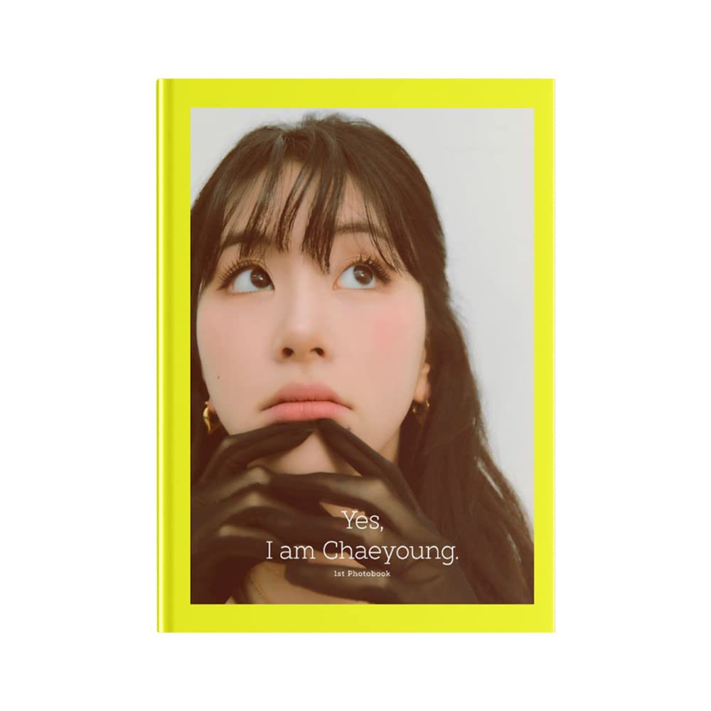 Amazon.com: Twice Chaeyoung - Yes, I am Chaeyoung Photobook (Neon