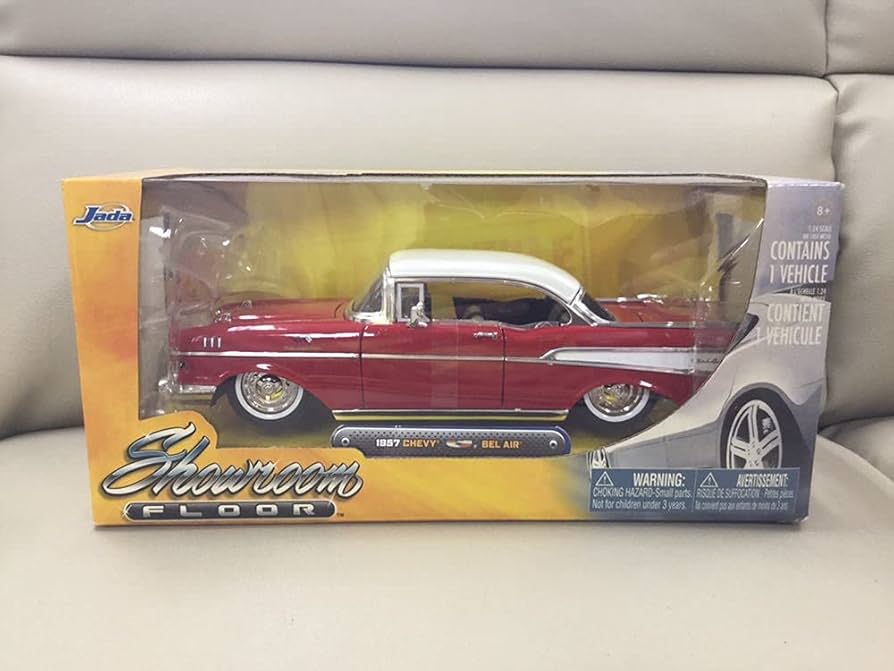 Amazon.co.jp: 1/24 Jada Showroom FLOOR 1957 CHEVY BEL AIR ベル