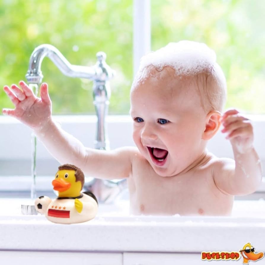Amazon.co.jp: Soccer Rubber Duck Germany | Bathduck |ゴム製の