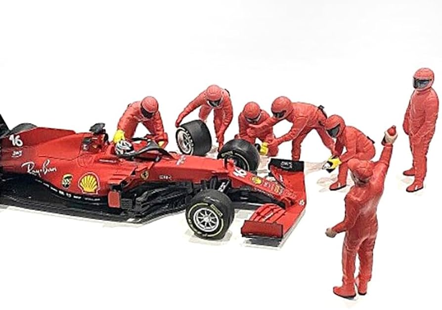 Amazon.com: Formula One F1 Pit Crew 7 Figure Set Team Red Release