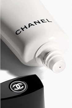 Amazon.co.jp: CHANEL Chanel CC Cream N (#10 Beige) SPF 50/PA+++