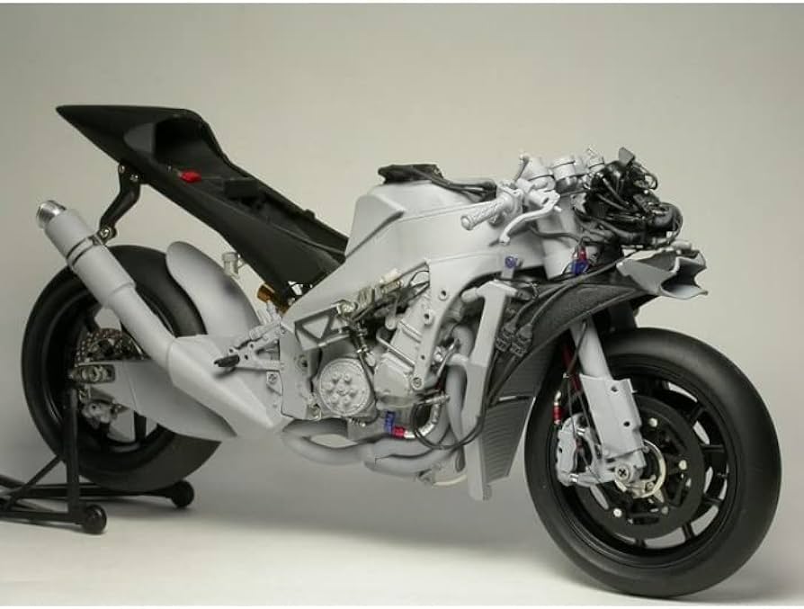 Amazon | トップスタジオ ヤマハ YZR-M1 2004 スーパーディティール