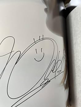 Amazon.co.jp: レア1点限り未読サイン入り150円石田桃香 写真集