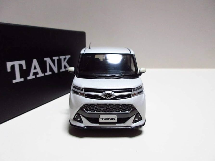 Amazon.co.jp: 1/30 トヨタ 新型タンク TANK カラーサンプル ミニカー