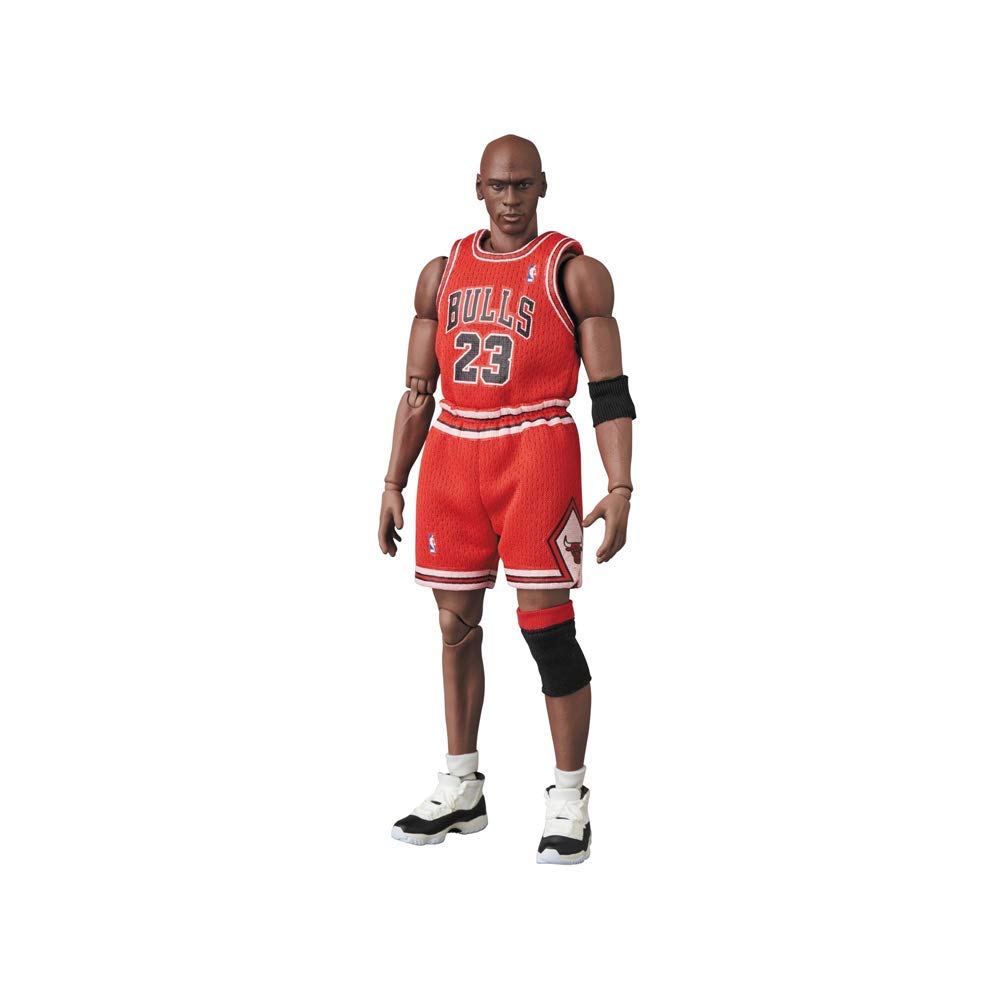 Amazon.co.jp: MAFEX マフェックス No.100 Michael Jordan Chicago