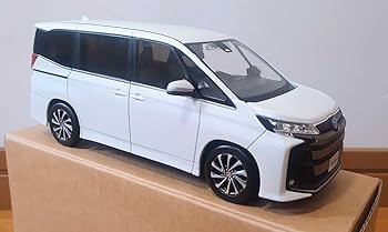 Amazon | ミニカー 新型ノア NOAH 1/30 カラーサンプルミニカー