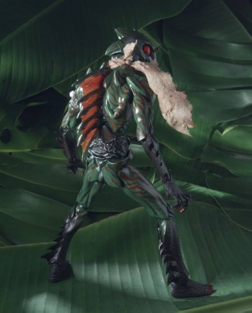 Amazon.com: S.i.c Vol21 Masked Rider Amazon & Jungler Figure